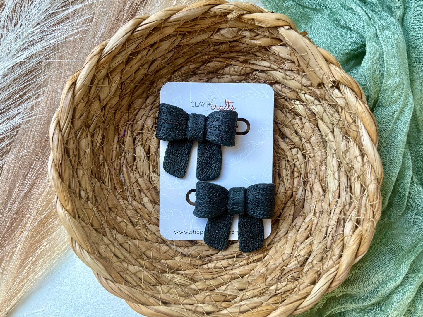 Oversized Bow Studs